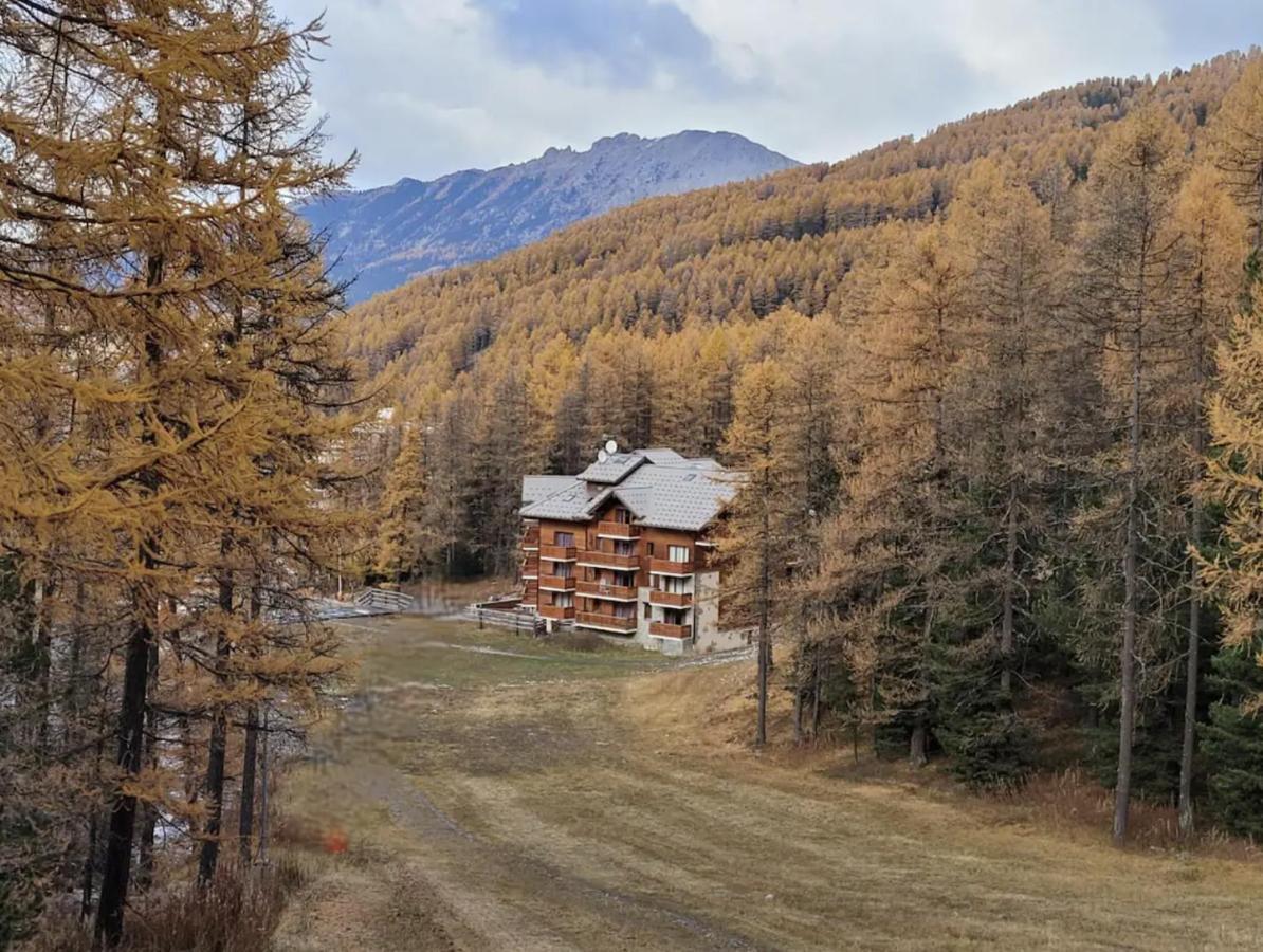 Residence L'Albane Вар Екстериор снимка